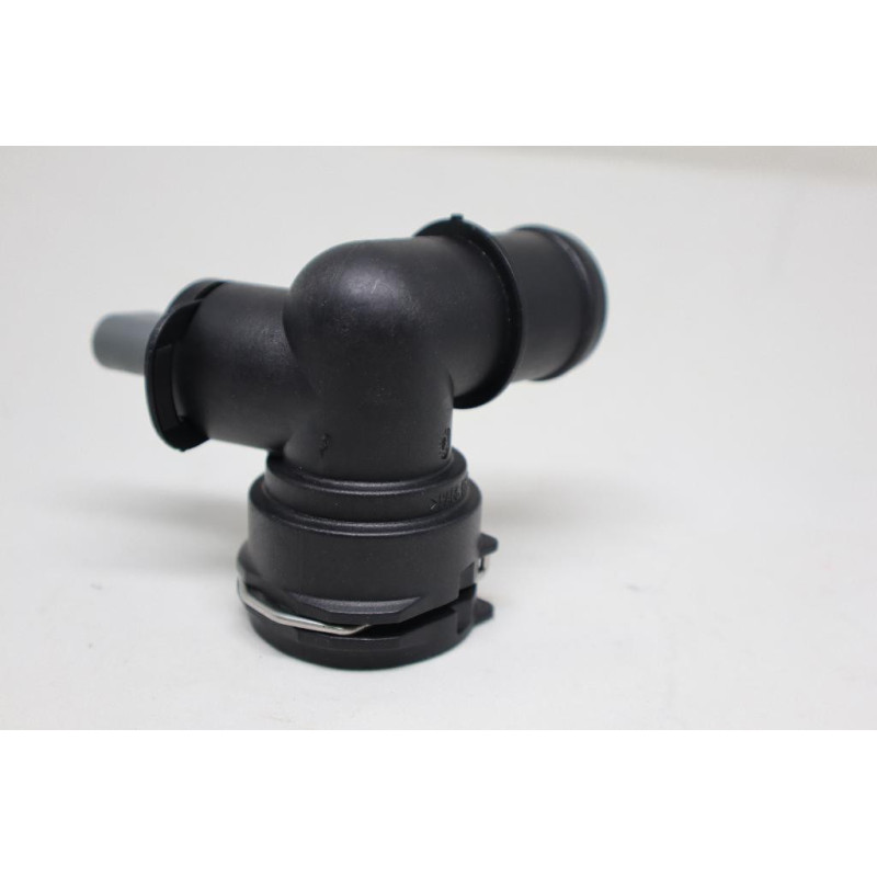 Toma De Agua Audi A3 L4 1.4L 2012-2018