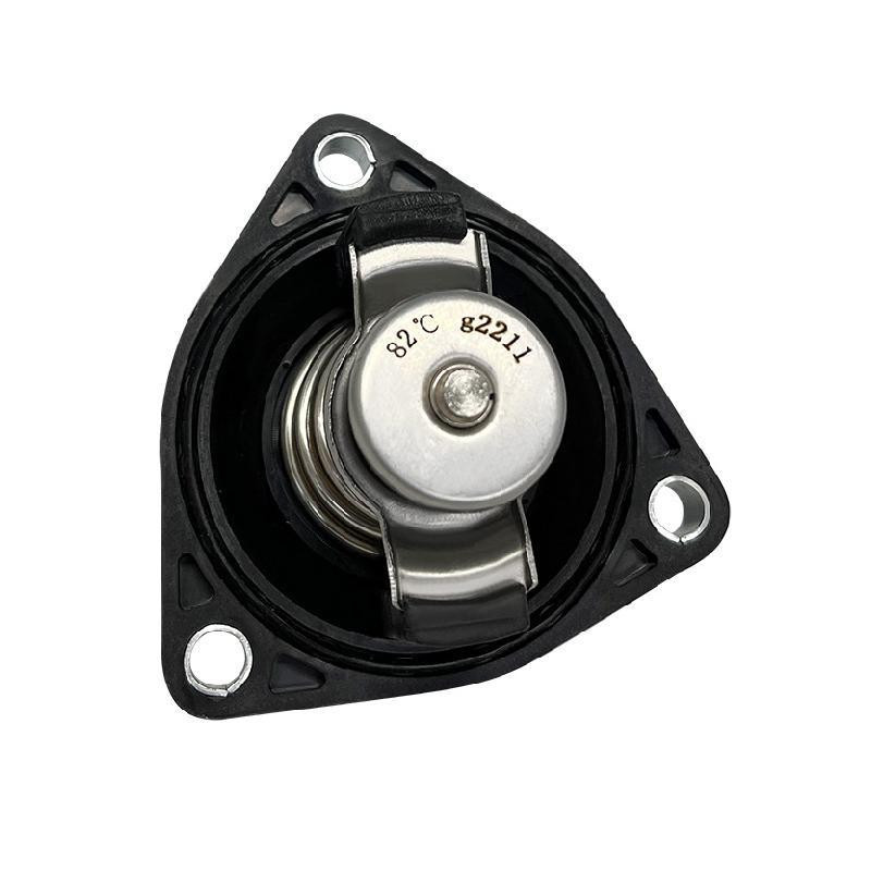 Toma De Agua Con Termostato Toyota Land Cruiser V8 5.7L 2008-2021