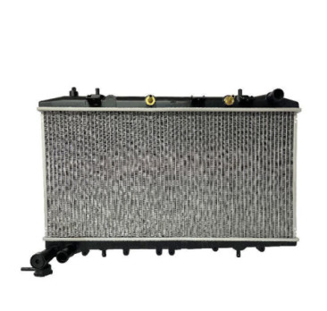 Radiador Nissan Sentra L4 2.0L 1995-1999