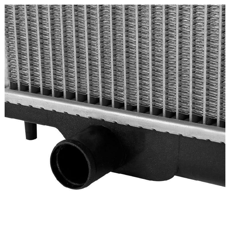 Radiador Nissan Urvan L4 2.4L 2002-2007