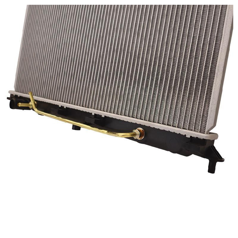 Radiador Dodge Attitude L4 1.4L 2006-2012