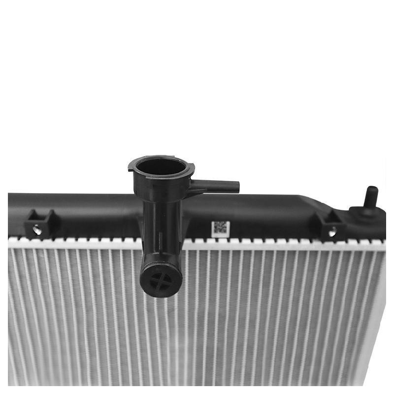 Radiador Dodge Attitude L4 1.4L 2006-2012