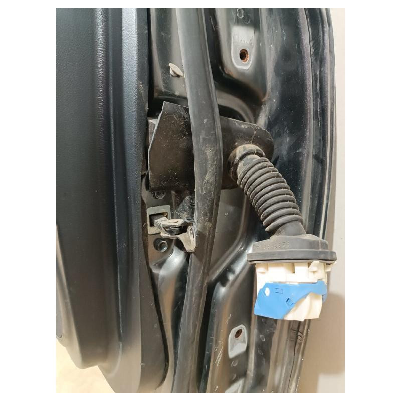 Puerta Delantera Izquierda Mazda Mazda 3 2010 al 2013 (Usado)