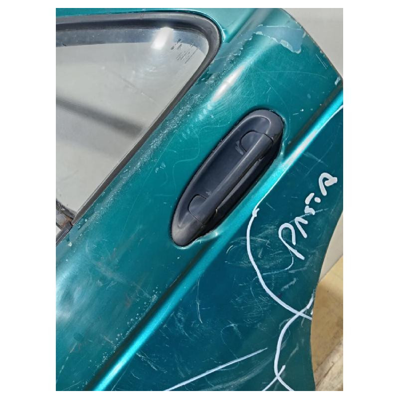 Puerta Trasera Izquierda Nissan Tsuru 1992 al 2017 (Usado)
