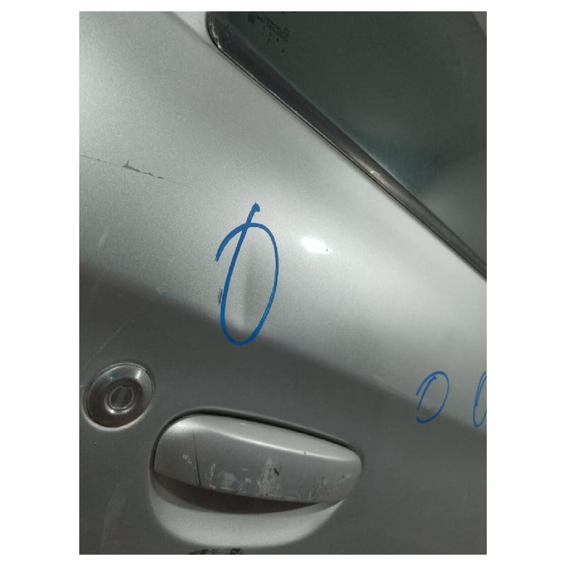 Puerta Dodege Attitude 2015 Al 2019