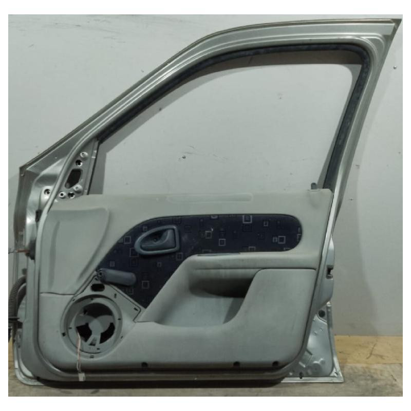 Puerta Nissan Platina 2002 Al 2010