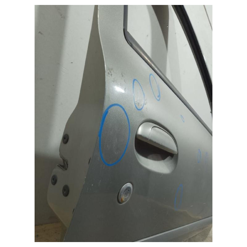 Puerta Nissan Platina 2002 Al 2010