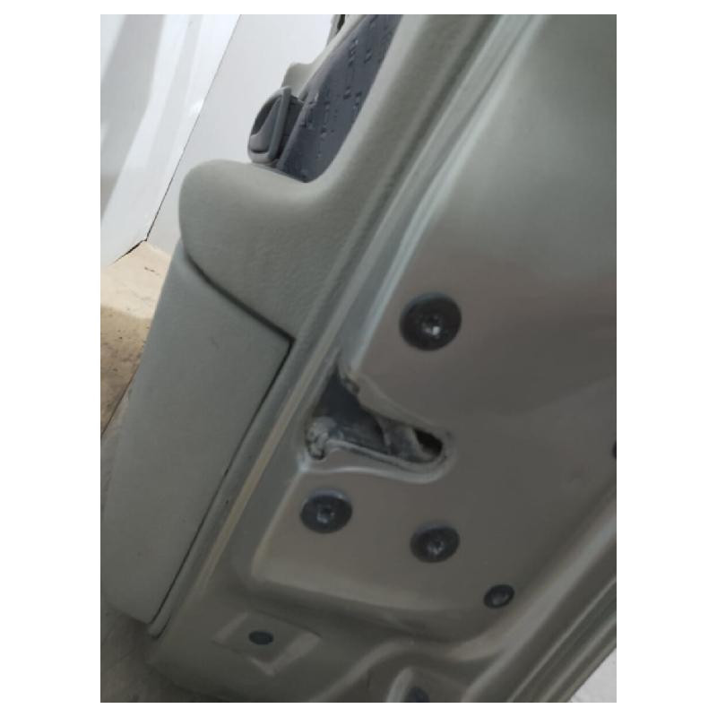 Puerta Nissan Platina 2002 Al 2010