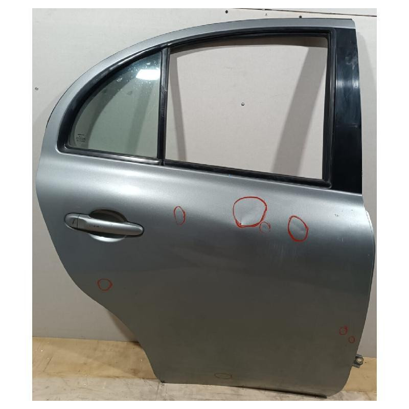 Puerta Nissan March 2011 Al 2019