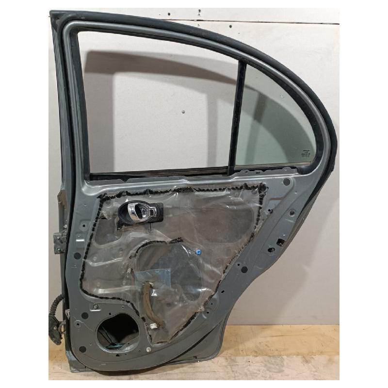 Puerta Nissan March 2011 Al 2019