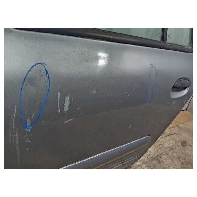 Puerta Nissan Platina 2002 Al 2010