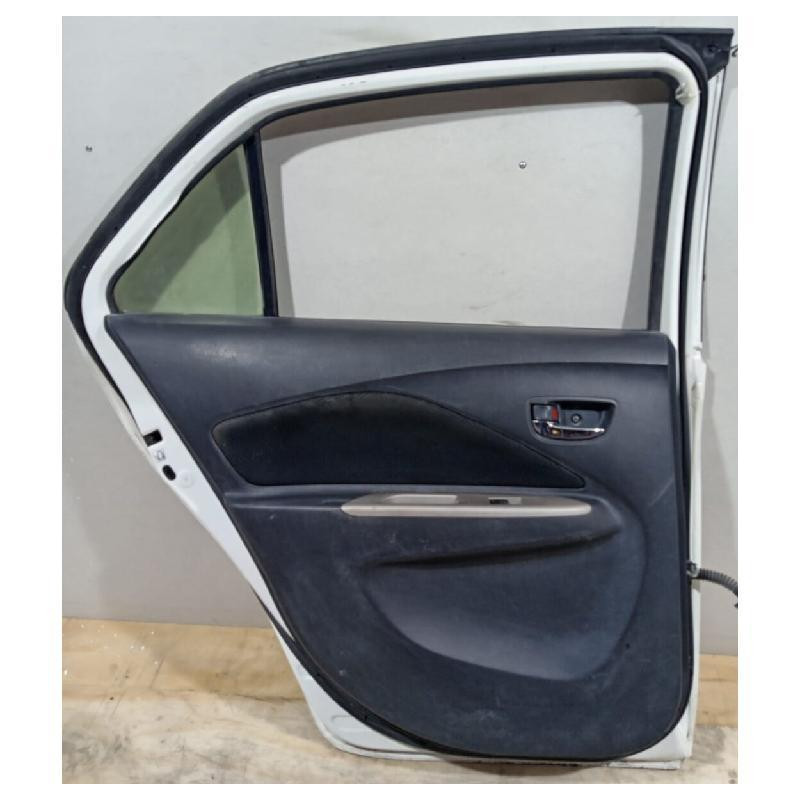 Puerta Toyota Yaris 2007 Al 2016