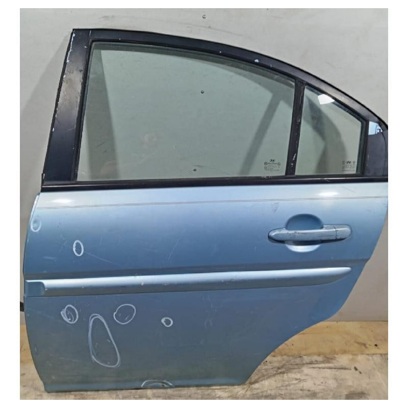Puerta Chrysler Attitude 2006 Al 2011