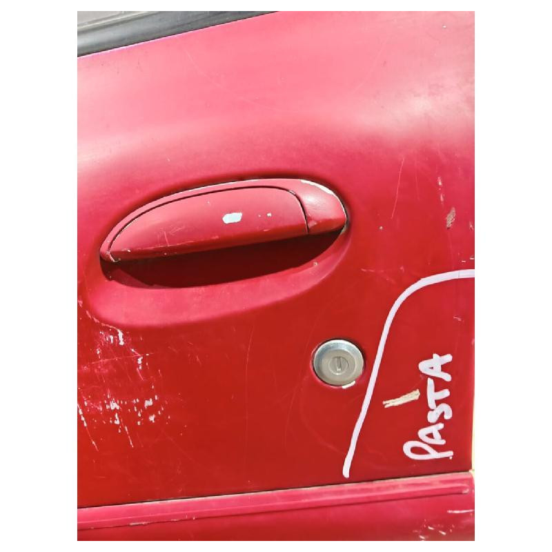 Puerta Nissan Platina 2002 Al 2010