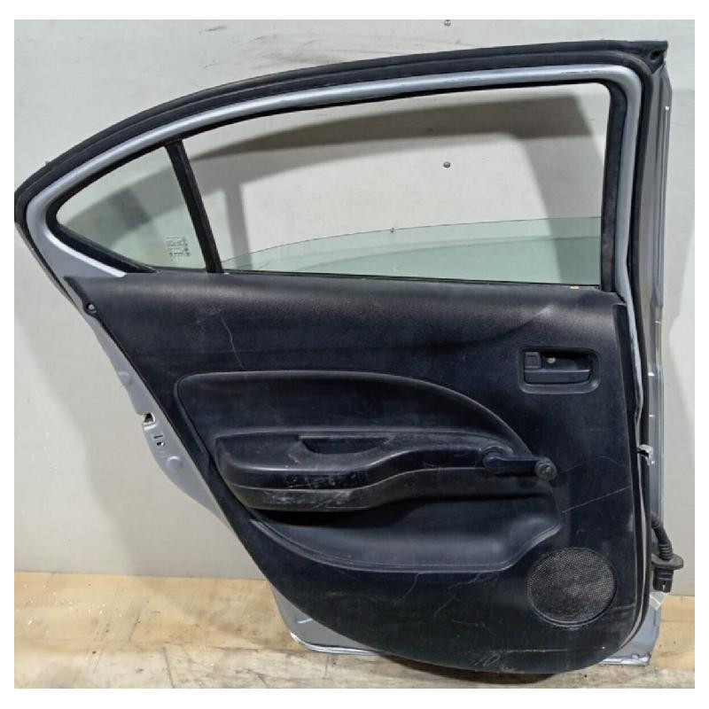 Puerta Dodge Attitude 2015 Al 2020